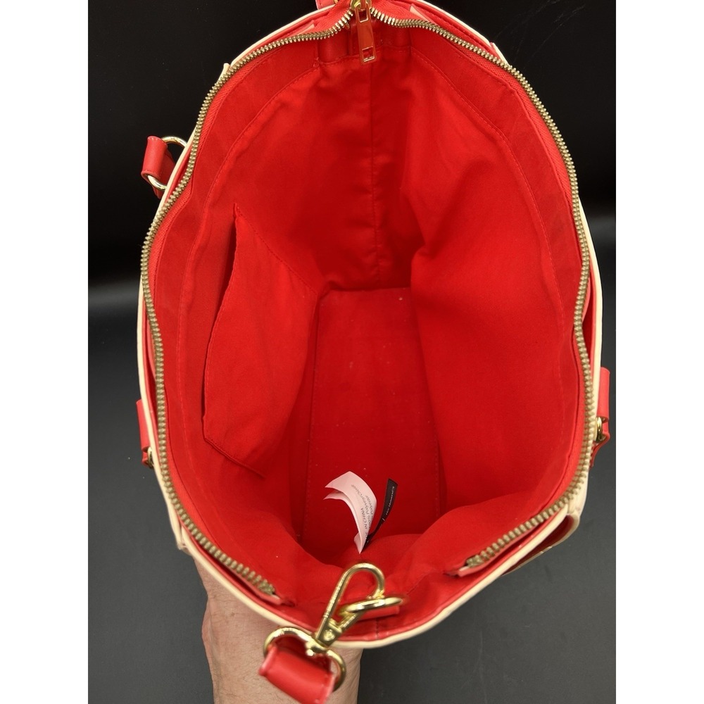 Her Universe Disney Winnie The Pooh Christmas Ornament Shoulder Tote Bag - Picture 8 of 16
